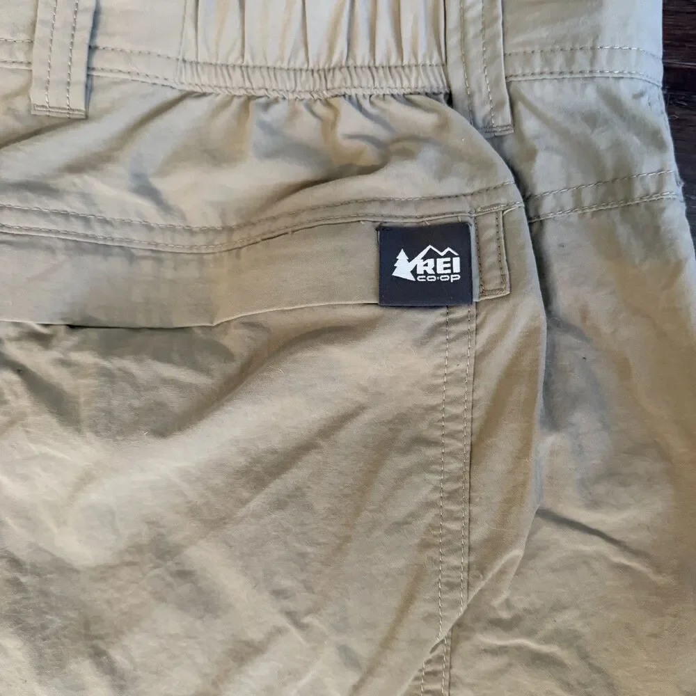 REI Co-Op Zip Off Convertible Relaxed Nylon Pants Shorts Tan Men’s Size‎ 38
